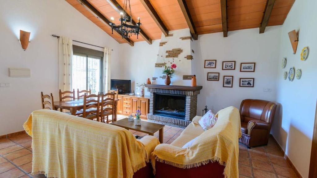 Casa Rural El Guindo Malaga Luaran gambar